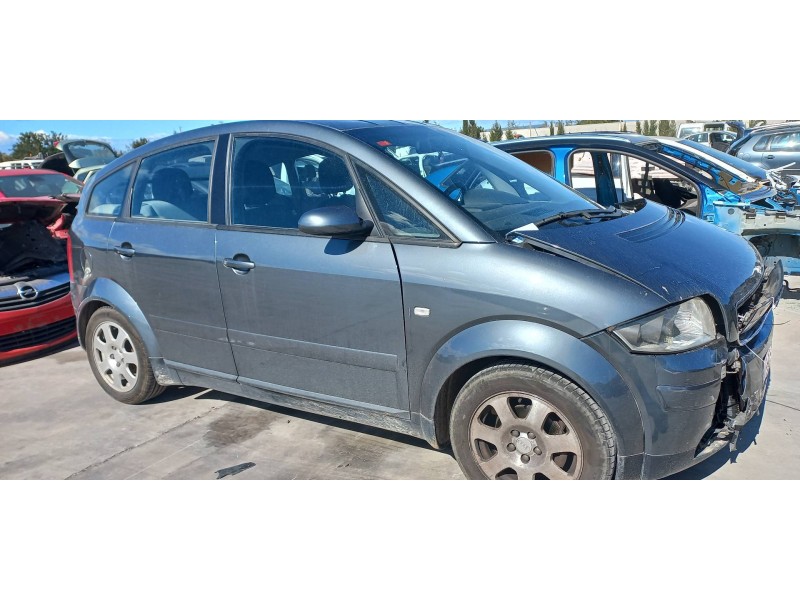 audi a2 (8z) del año 2002