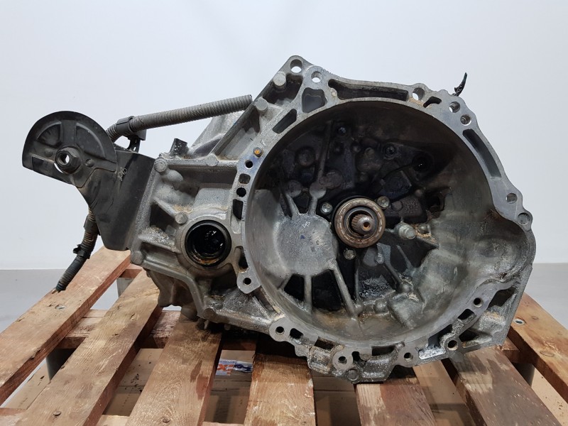 Recambio de caja cambios para toyota auris advance referencia OEM IAM 3030002190   Recambio de caja cambios para toyota auris advance referencia OEM IAM 3030002190