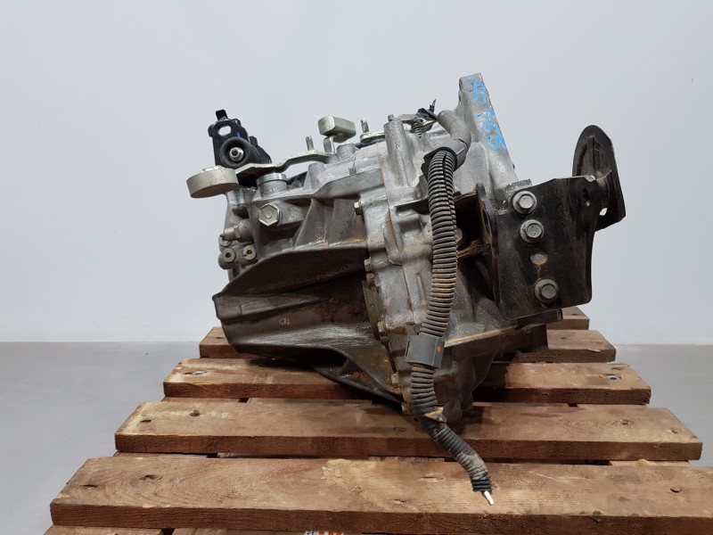 Recambio de caja cambios para toyota auris advance referencia OEM IAM 3030002190   Recambio de caja cambios para toyota auris advance referencia OEM IAM 3030002190