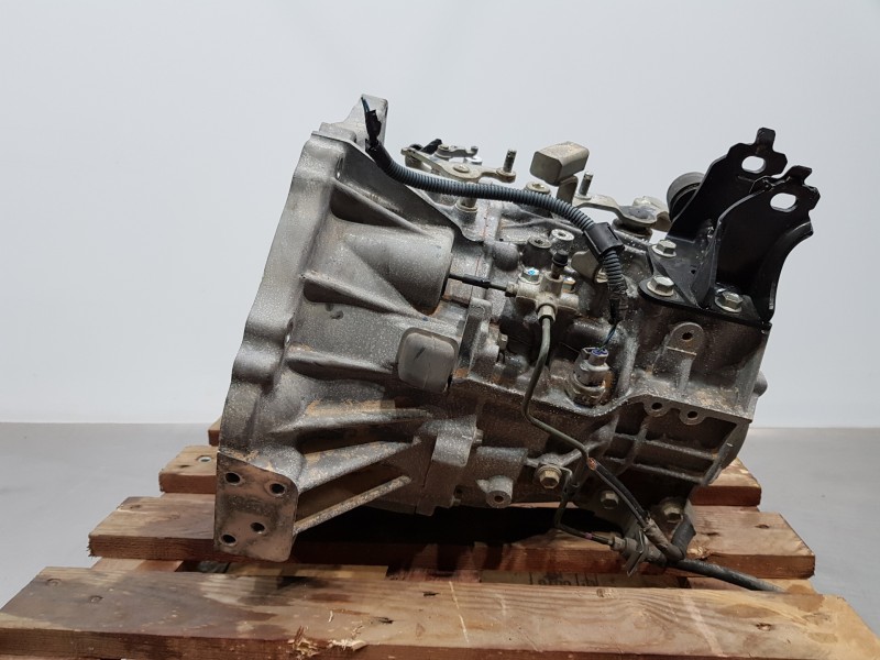 Recambio de caja cambios para toyota auris advance referencia OEM IAM 3030002190   Recambio de caja cambios para toyota auris advance referencia OEM IAM 3030002190