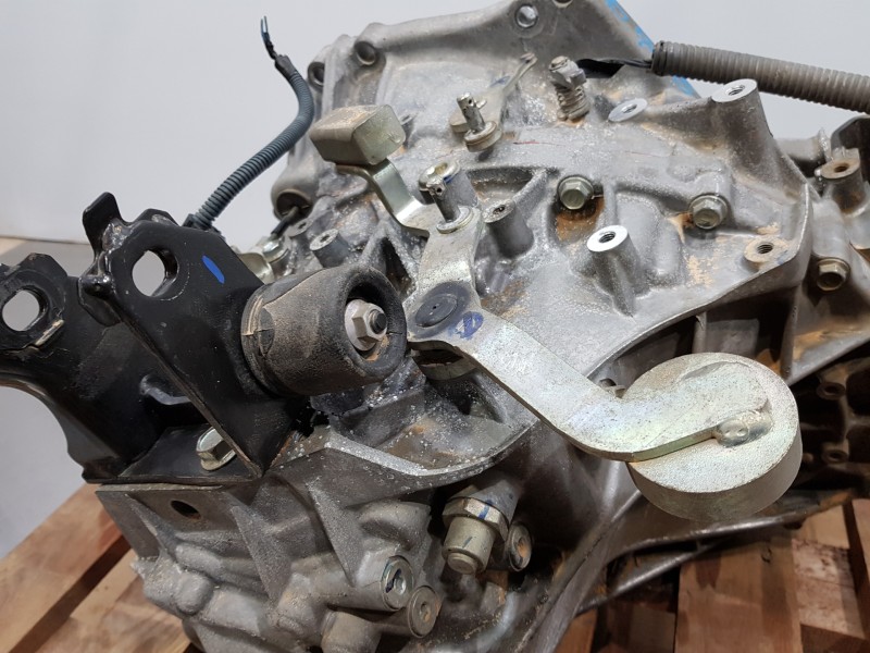 Recambio de caja cambios para toyota auris advance referencia OEM IAM 3030002190   Recambio de caja cambios para toyota auris advance referencia OEM IAM 3030002190