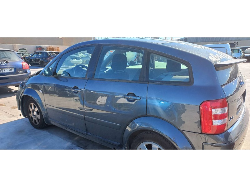 audi a2 (8z) del año 2002