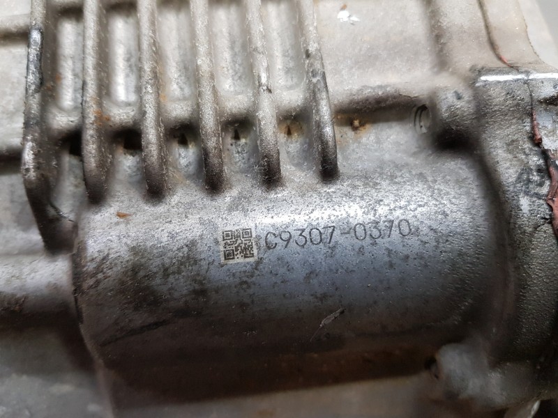 Recambio de diferencial trasero para lexus nx essence referencia OEM IAM G105048020  