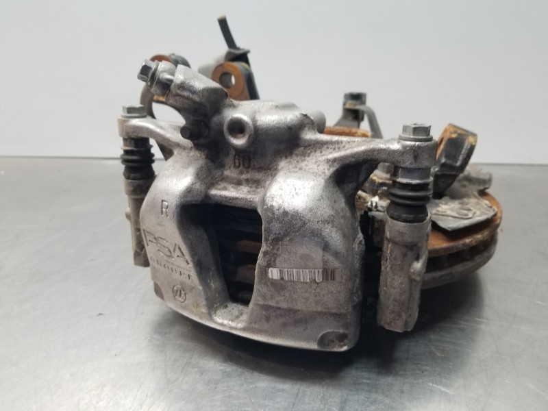 Recambio de mangueta delantera derecha para peugeot rifter active pack referencia OEM IAM 1647857080 9670367680 