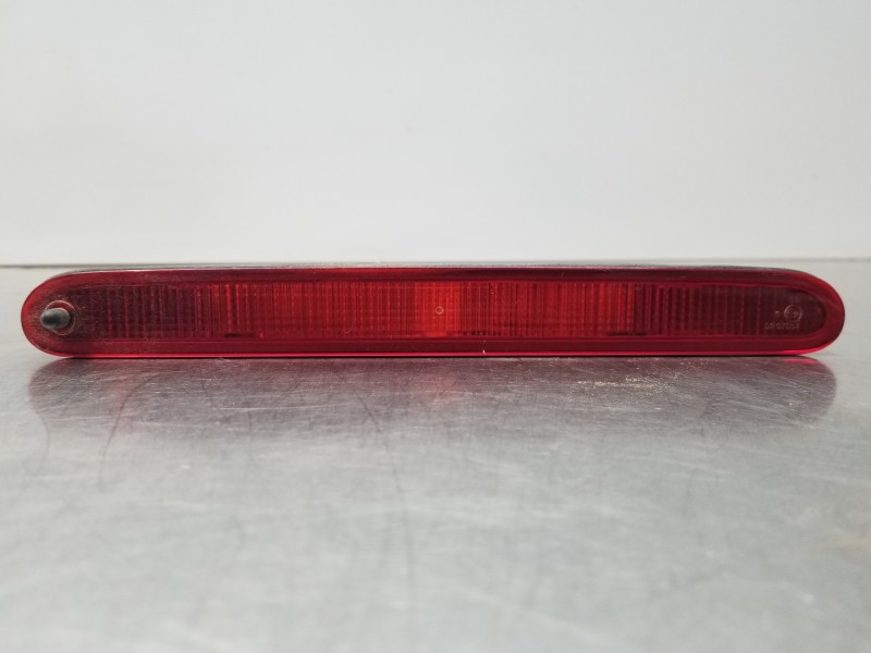 Recambio de luz central de freno para peugeot rifter active pack referencia OEM IAM 9682830180 9688528980 