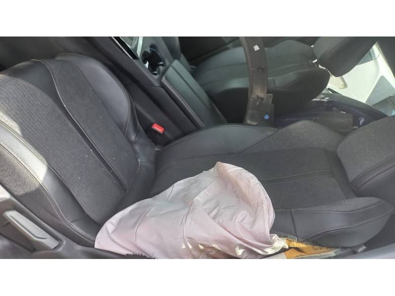 peugeot 3008 del año 2020