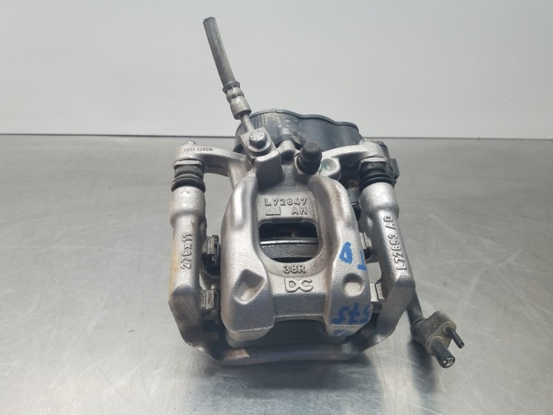 Recambio de pinza freno trasera derecha para mercedes clase a (w177) 200 d referencia OEM IAM A2474232000 A0001500300 