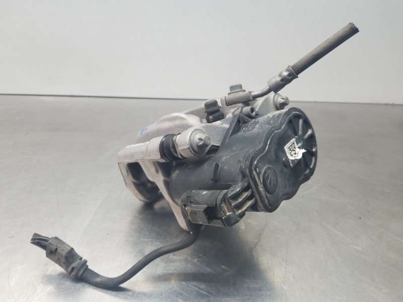 Recambio de pinza freno trasera derecha para mercedes clase a (w177) 200 d referencia OEM IAM A2474232000 A0001500300 