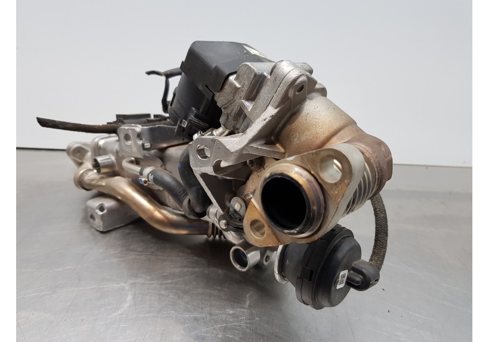 Recambio de enfriador egr para bmw serie 4 gran coupe (f36) x drive referencia OEM IAM 11717822350 11717810871 
