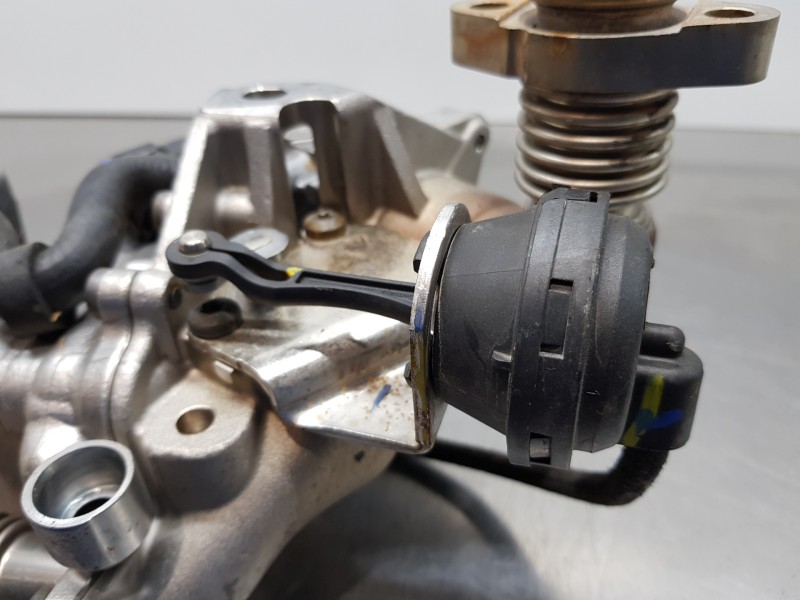 Recambio de enfriador egr para bmw serie 4 gran coupe (f36) x drive referencia OEM IAM 11717822350 11717810871 