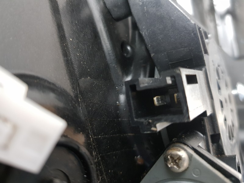 Recambio de elevalunas trasero derecho para mercedes clase a (w177) 200 d referencia OEM IAM A1777300402 A0009060908 