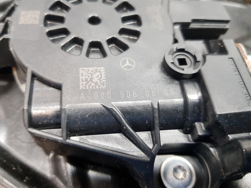 Recambio de elevalunas trasero izquierdo para mercedes clase a (w177) 200 d referencia OEM IAM A1777300302 A0009060808 