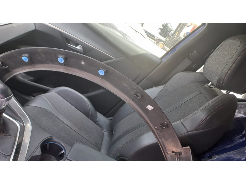 peugeot 3008 del año 2020