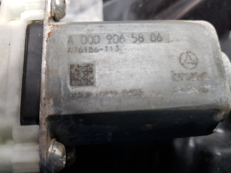 Recambio de elevalunas delantero izquierdo para mercedes clase a (w177) 200 d referencia OEM IAM A1777204905 A0009065806 