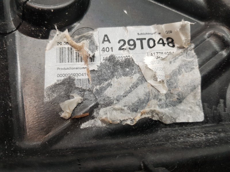 Recambio de elevalunas delantero izquierdo para mercedes clase a (w177) 200 d referencia OEM IAM A1777204905 A0009065806 