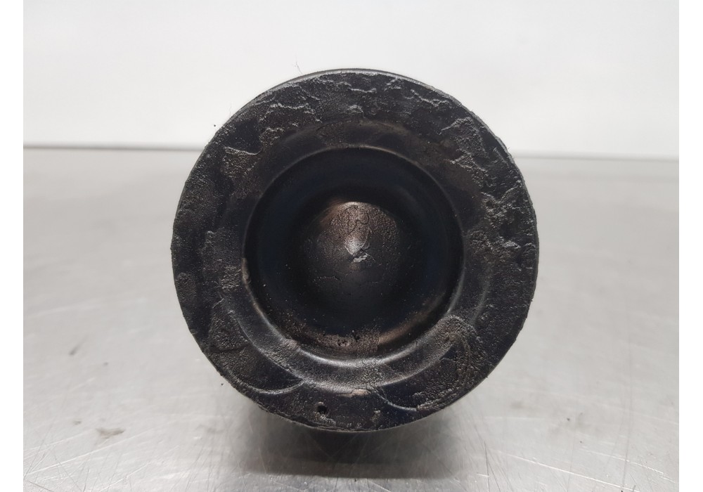 Recambio de biela para kia sportage dynamic referencia OEM IAM 235102A400 234A02A930 