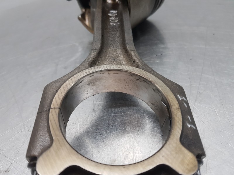 Recambio de biela para kia sportage dynamic referencia OEM IAM 235102A400 234A02A930 