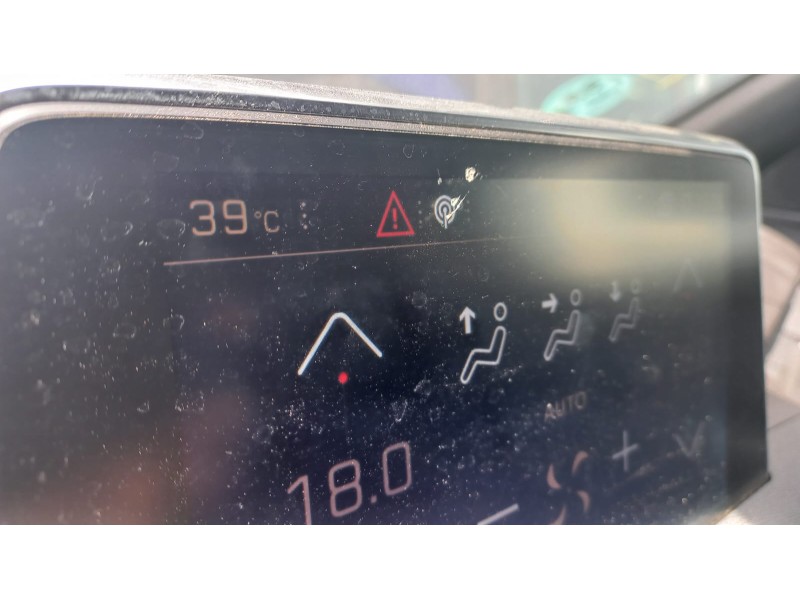 peugeot 3008 del año 2020