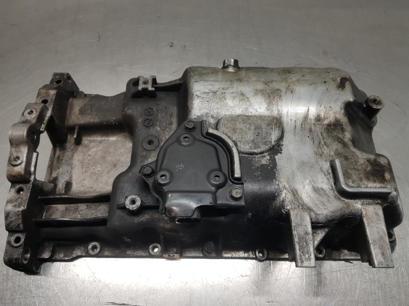 Recambio de carter para kia sportage dynamic referencia OEM IAM 215102A312  