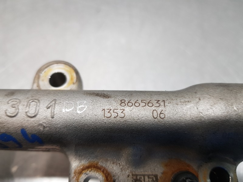 Recambio de rampa inyectora para mini mini 5-trg. (f55) one referencia OEM IAM 13538665631 8665631 