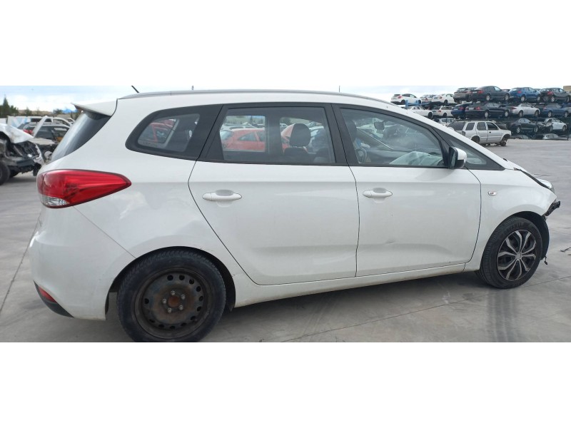 kia carens ( ) del año 2016