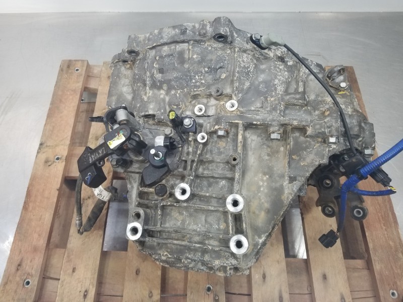 Recambio de caja cambios para hyundai tucson klass referencia OEM IAM 4300032AH8  