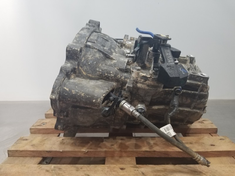 Recambio de caja cambios para hyundai tucson klass referencia OEM IAM 4300032AH8  