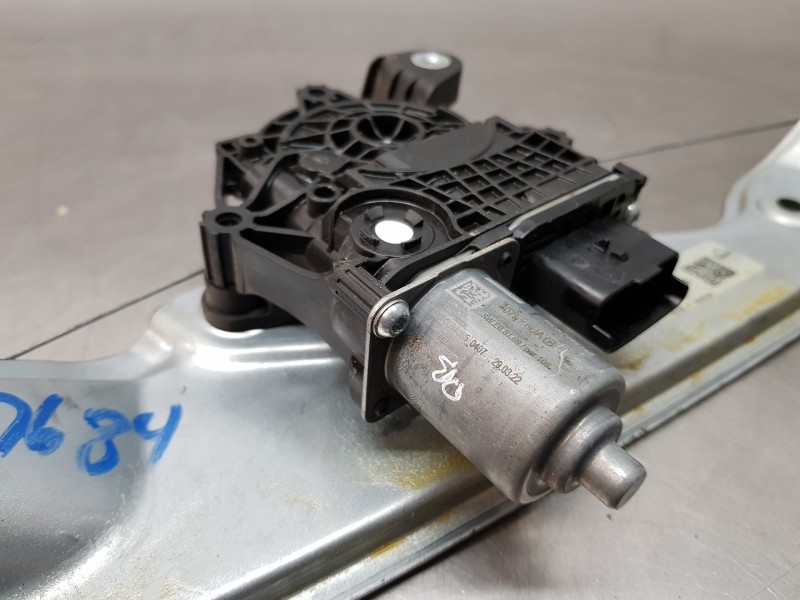 Recambio de elevalunas delantero izquierdo para nissan qashqai (j12) acenta referencia OEM IAM 807016UA1B 807516UA1B  Recambio de elevalunas delantero izquierdo para nissan qashqai (j12) acenta referencia OEM IAM 807016UA1B 807516UA1B