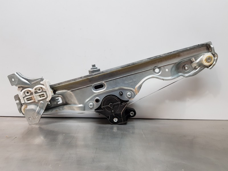 Recambio de elevalunas delantero izquierdo para nissan qashqai (j12) acenta referencia OEM IAM 807016UA1B 807516UA1B  Recambio de elevalunas delantero izquierdo para nissan qashqai (j12) acenta referencia OEM IAM 807016UA1B 807516UA1B