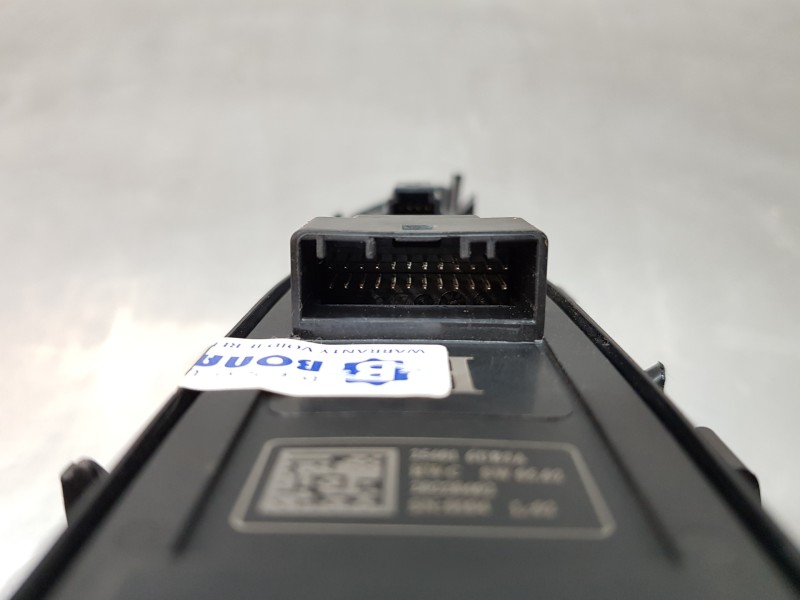 Recambio de mando elevalunas delantero izquierdo para nissan qashqai (j12) acenta referencia OEM IAM 254016UB3A   Recambio de mando elevalunas delantero izquierdo para nissan qashqai (j12) acenta referencia OEM IAM 254016UB3A