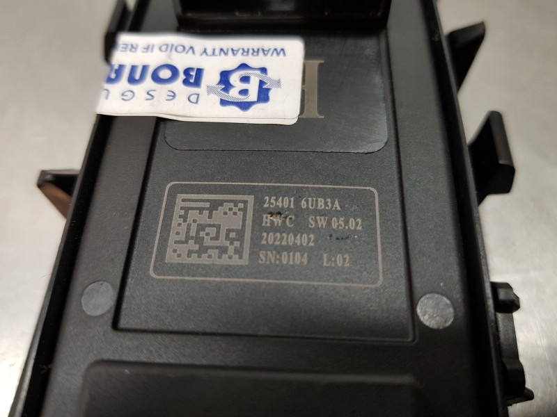Recambio de mando elevalunas delantero izquierdo para nissan qashqai (j12) acenta referencia OEM IAM 254016UB3A   Recambio de mando elevalunas delantero izquierdo para nissan qashqai (j12) acenta referencia OEM IAM 254016UB3A
