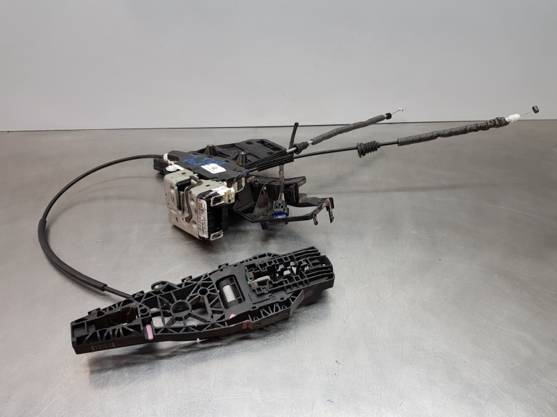 Recambio de cerradura puerta trasera derecha para jeep compass ii multiair referencia OEM IAM P04589914AE 04589914AE  Recambio de cerradura puerta trasera derecha para jeep compass ii multiair referencia OEM IAM P04589914AE 04589914AE