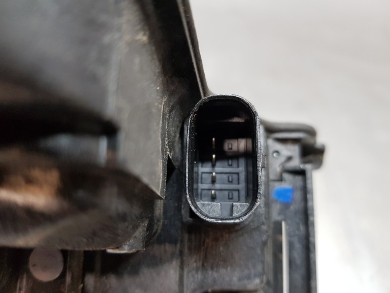 Recambio de cerradura puerta delantera izquierda para bmw x1 (f48) sdrive referencia OEM IAM 51217281931  