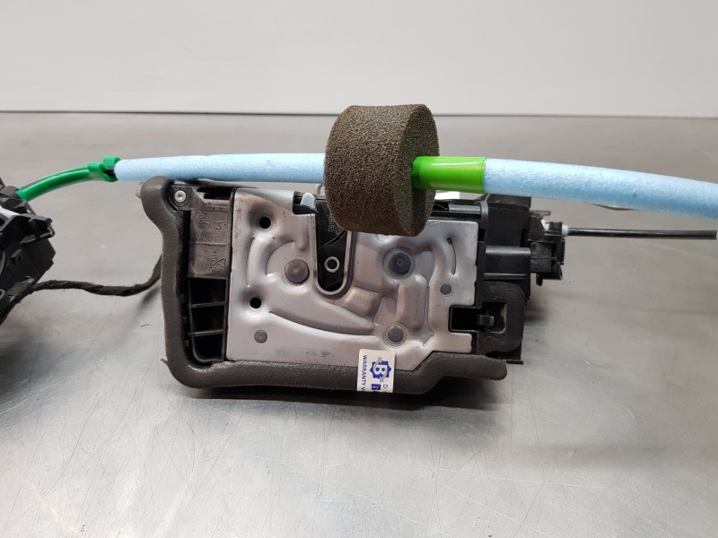 Recambio de cerradura puerta trasera izquierda para bmw x1 (f48) sdrive referencia OEM IAM 51227281939  