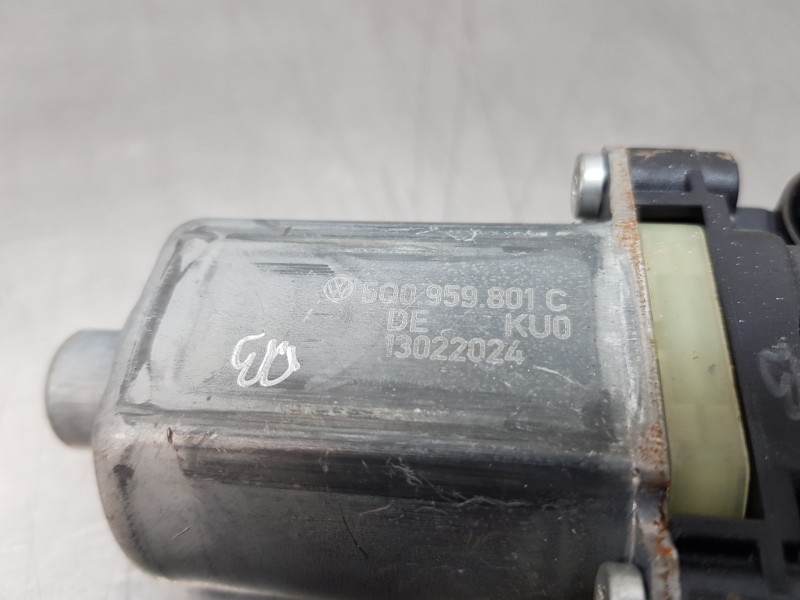 Recambio de elevalunas delantero derecho para audi q3 sportback (f3n) s line referencia OEM IAM 5Q0959801C 83A837462 