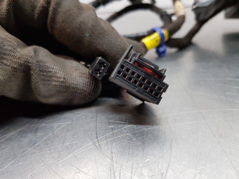 Recambio de retrovisor derecho para audi q3 sportback (f3n) s line referencia OEM IAM 83B857410H9B9 83B857410H 