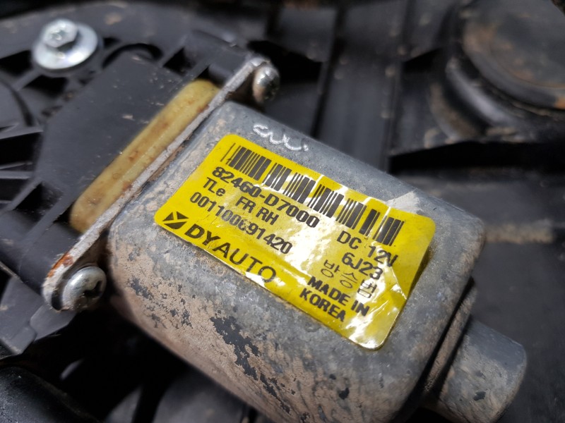 Recambio de elevalunas delantero derecho para hyundai tucson tl referencia OEM IAM 82481D7010 82460D7000 