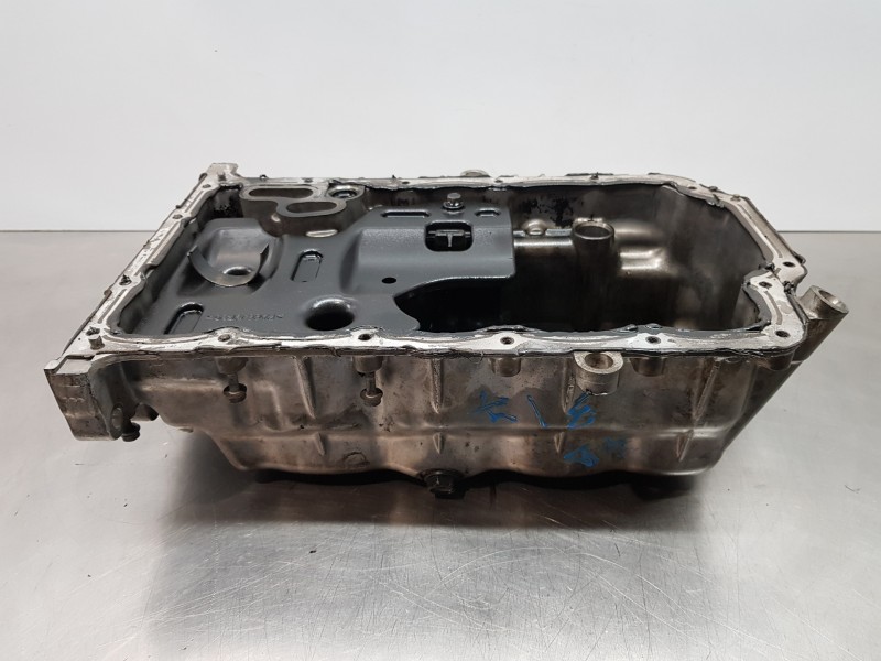 Recambio de carter para hyundai i30 fastback tecno referencia OEM IAM 215102U010  