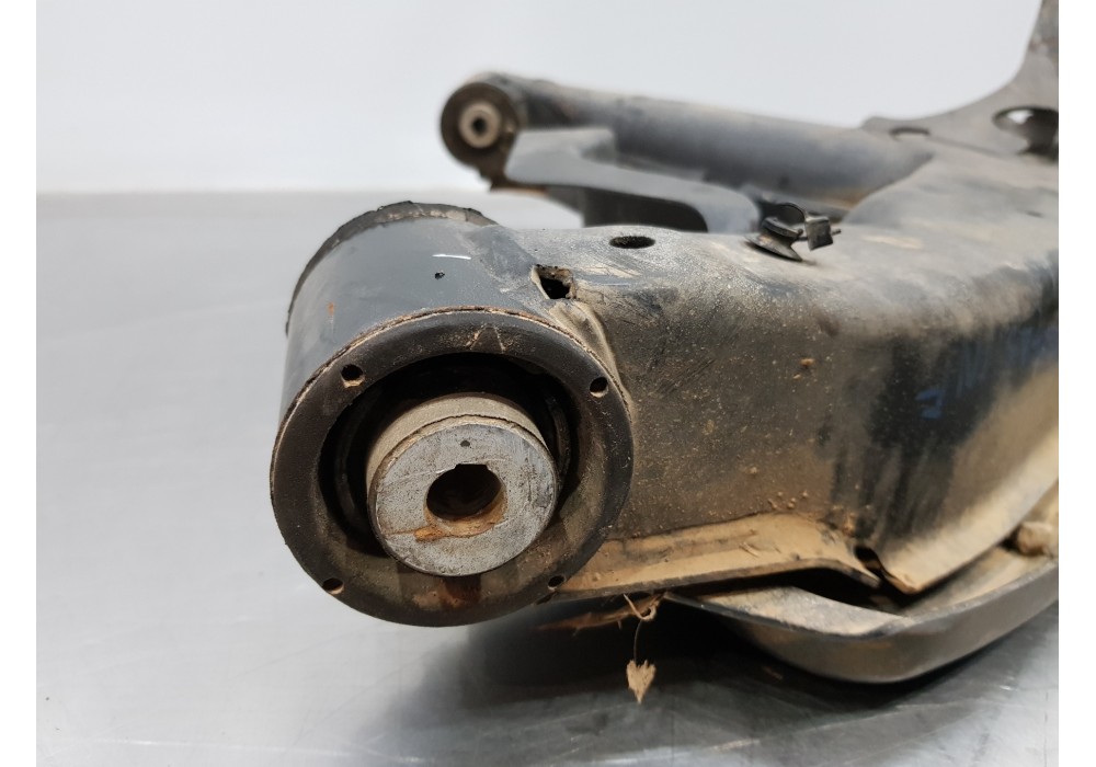 Recambio de brazo suspension inferior trasero derecho para mercedes vito mixto (447) combi referencia OEM IAM A4473505000  