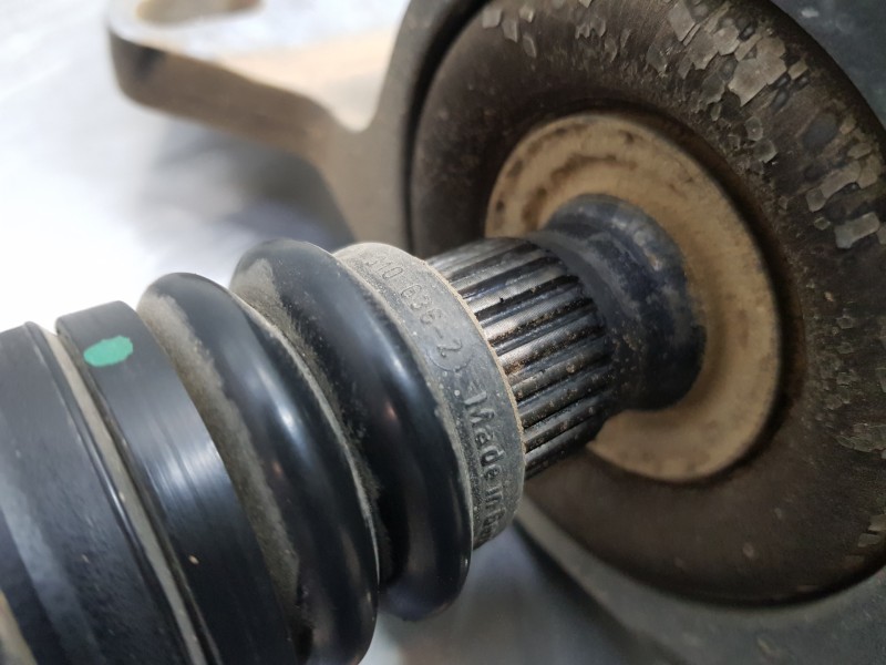 Recambio de transmision central para mercedes vito mixto (447) combi referencia OEM IAM A4474101500  