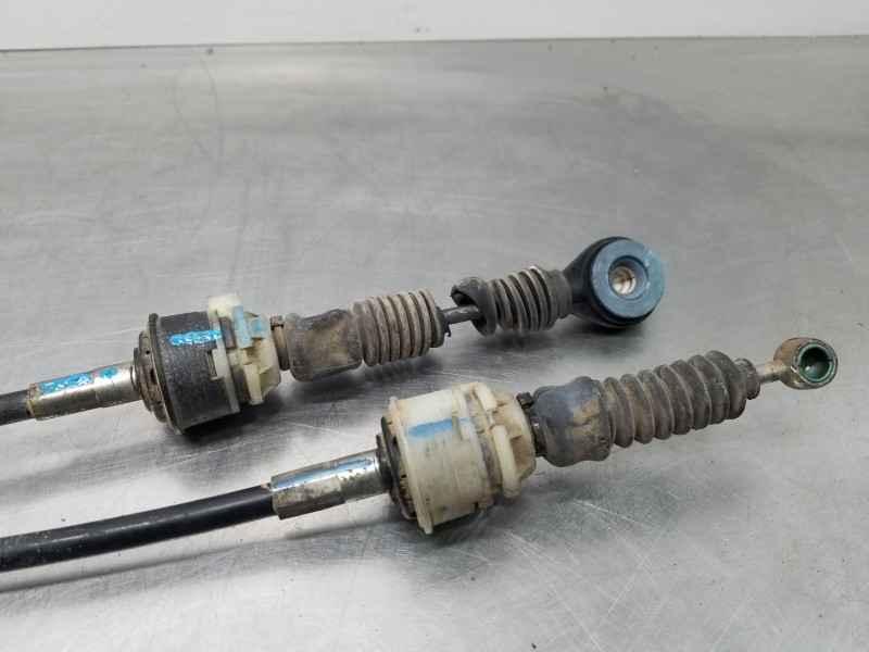 Recambio de varillaje cambio para mercedes vito mixto (447) combi referencia OEM IAM A4472601651  