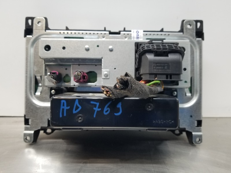 Recambio de sistema audio / radio cd para mercedes vito mixto (447) combi referencia OEM IAM A4479008905  