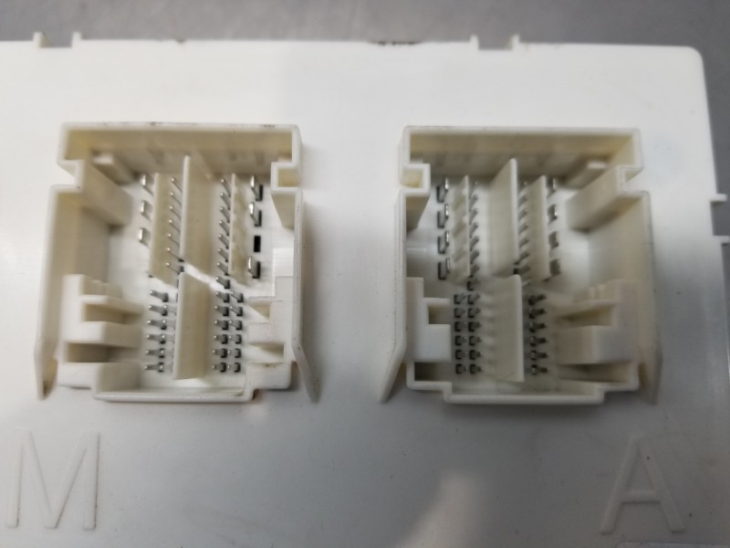 Recambio de modulo confort para mercedes vito mixto (447) combi referencia OEM IAM A4479009808 A4479015103 A4479020204