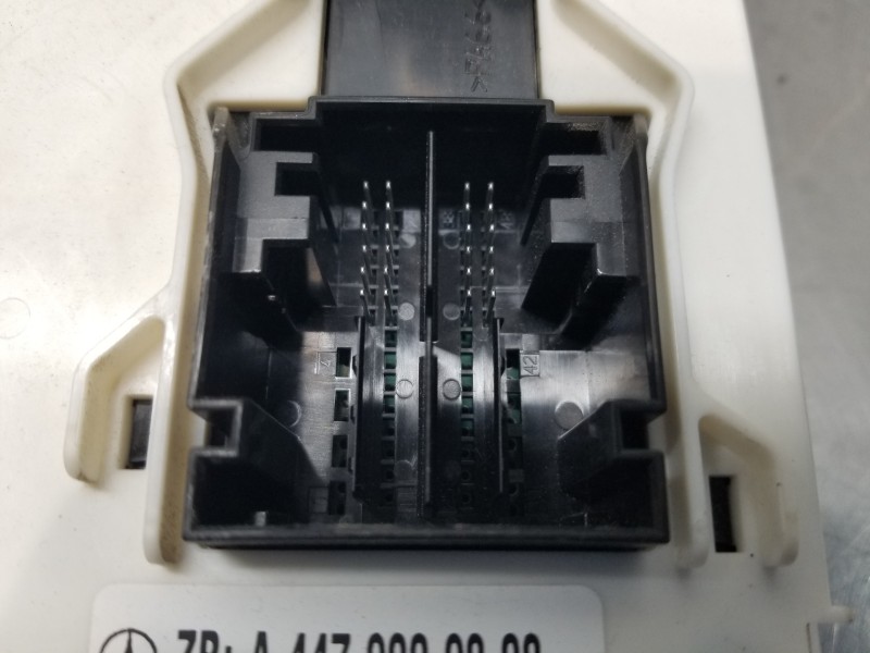 Recambio de modulo confort para mercedes vito mixto (447) combi referencia OEM IAM A4479009808 A4479015103 A4479020204