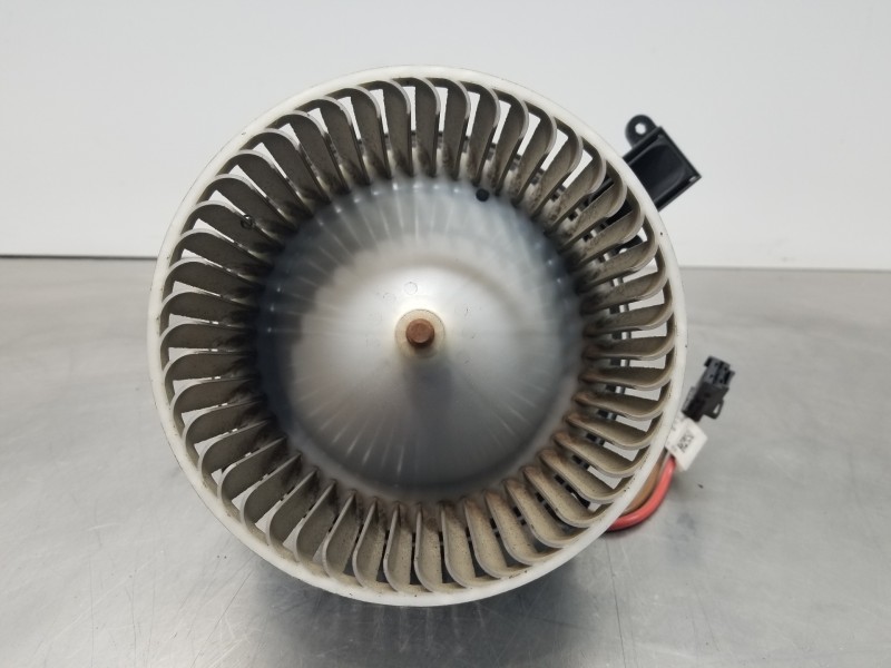 Recambio de motor calefaccion para mercedes vito mixto (447) combi referencia OEM IAM A0008304701  