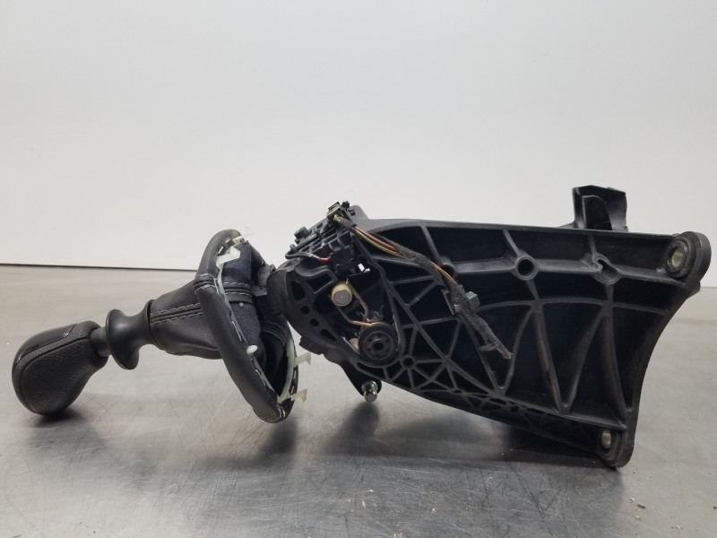 Recambio de palanca cambio para mercedes vito mixto (447) combi referencia OEM IAM A4472601600 A4472600598 