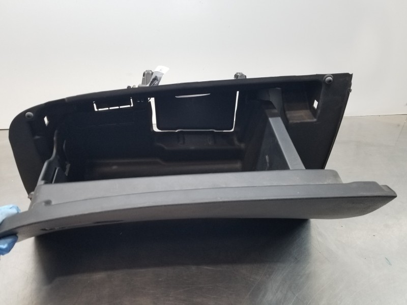 Recambio de guantera para mercedes vito mixto (447) combi referencia OEM IAM A4476800391  