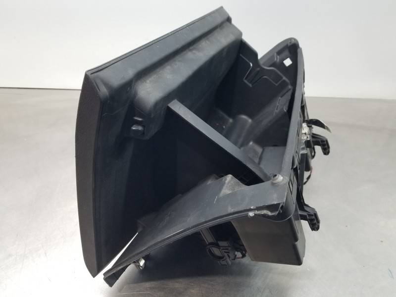 Recambio de guantera para mercedes vito mixto (447) combi referencia OEM IAM A4476800391  