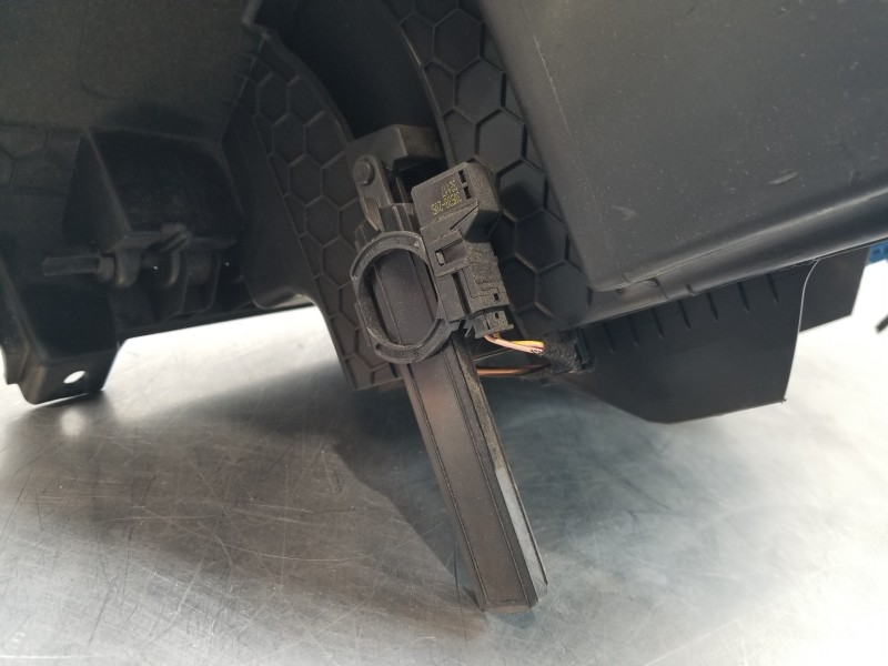 Recambio de guantera para mercedes vito mixto (447) combi referencia OEM IAM A4476800391  