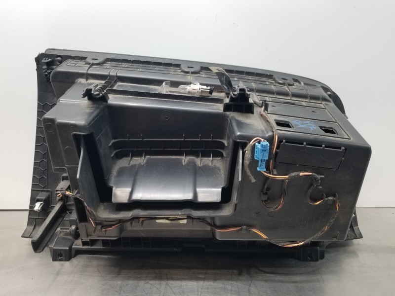 Recambio de guantera para mercedes vito mixto (447) combi referencia OEM IAM A4476800391  